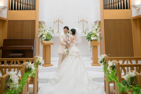 フォトウェディングスタジオ・結婚式の前撮り写真を東京近郊でお フォトウェディングスタジオ・結婚式の前撮り写真を東京近郊でお