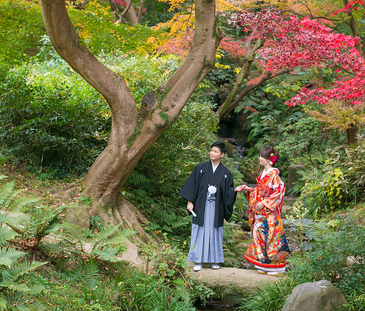 紅葉フォトウェディング 前撮りでふたりの記念を残そう フォトウェディング 結婚式の前撮り 撮影プラン