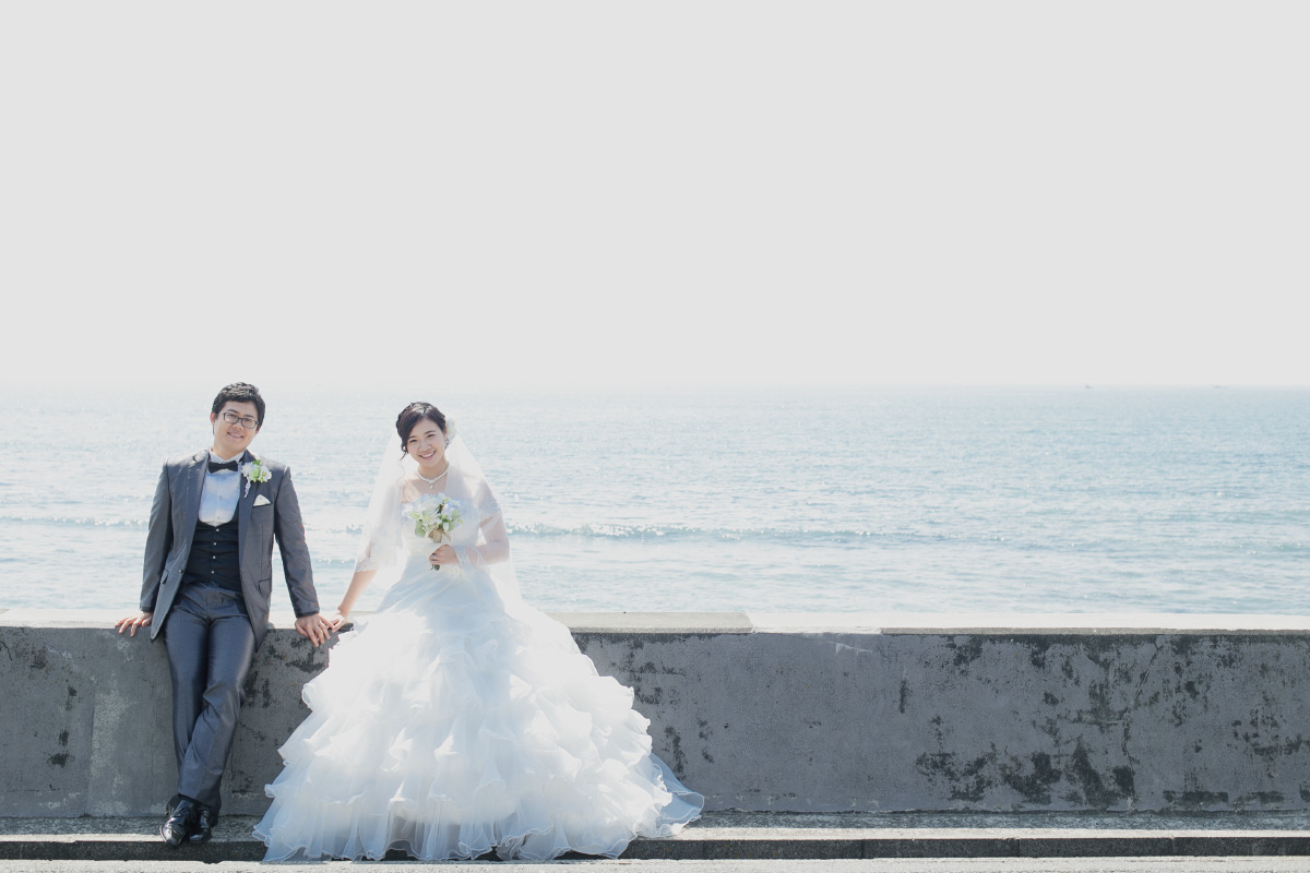 海で撮影するフォトウェディングプラン フォトウェディング 結婚式の前撮り 撮影プラン